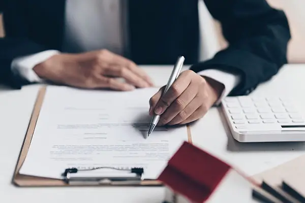 手持身份证有什么法律