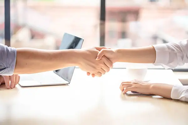 雨棚违建适用什么法律